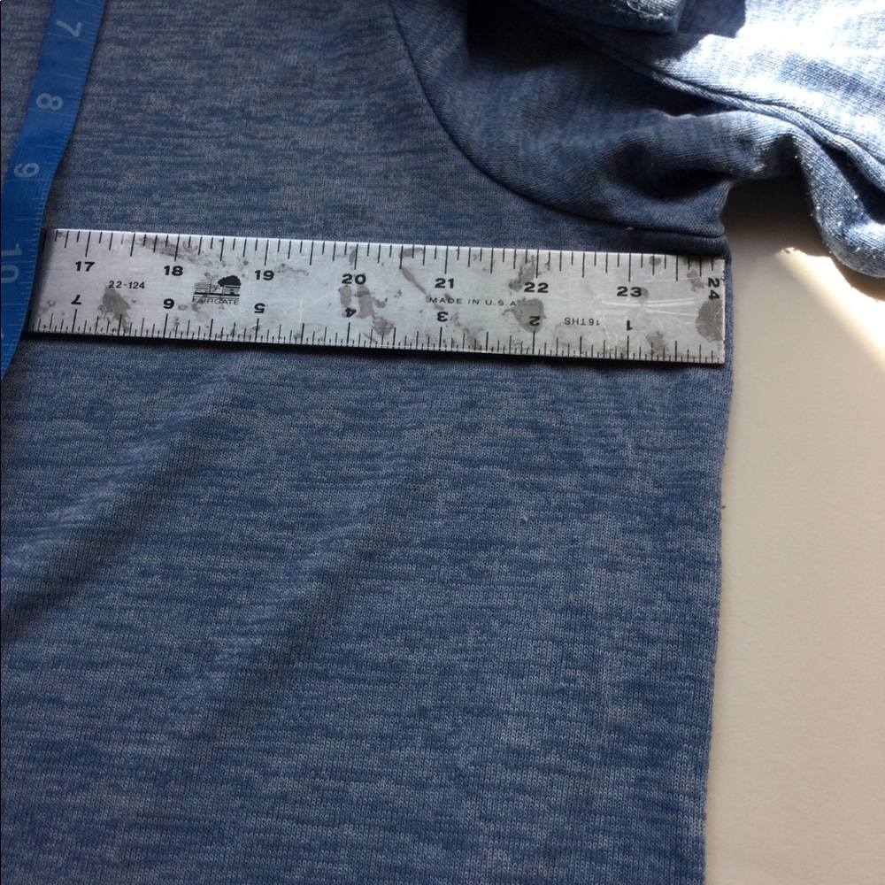 Lands’ End light blue mock neck tunic 1X - Picture 7 of 8